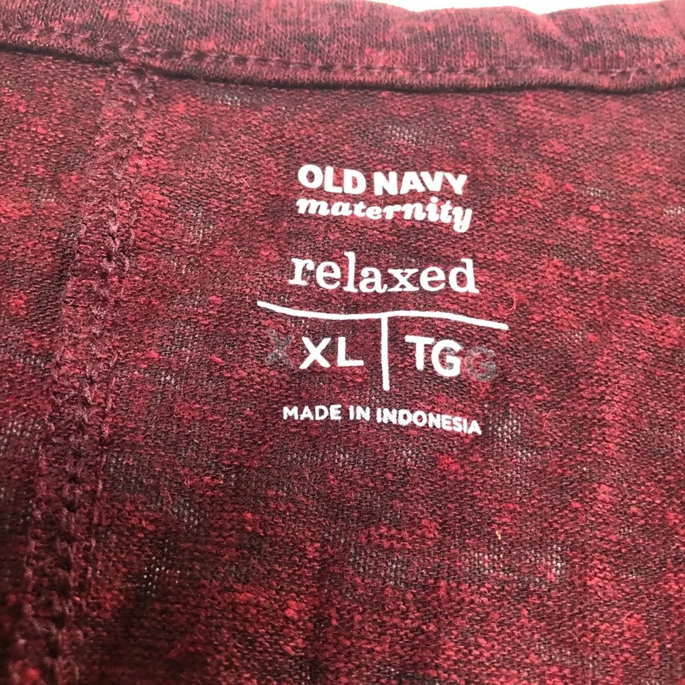 Old Navy Maternity Active Top. - Picture 2 of 5